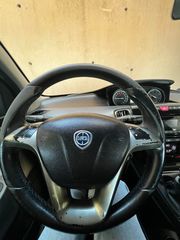 Lancia Ypsilon 2013-thumb-8