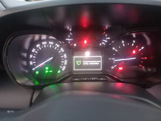 Citroen C3 Aircross 2018 SHINE  110 HP PANORAMA-thumb-19