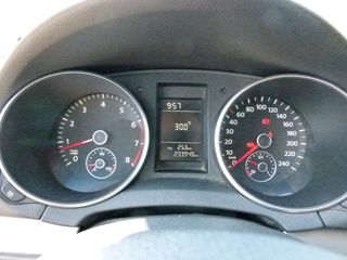 Volkswagen Golf 2010 TSI 122 PS-thumb-19