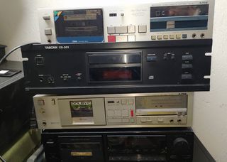 Πωλουνται κασετόφωνα κασετόφωνο  & DVD
