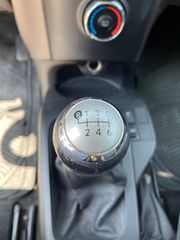 Toyota iQ 2011 1.4 Diesel-thumb-10