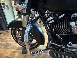 Harley Davidson Street Glide 2017-thumb-14