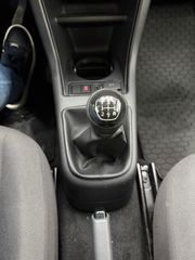 Volkswagen Up 2017-thumb-16