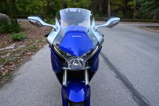 Honda VFR 1200 2013 VFR 1200FD DCT-thumb-1