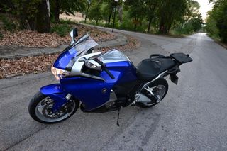 Honda VFR 1200 2013 VFR 1200FD DCT-thumb-10