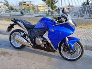 Honda VFR 1200 2013 VFR 1200FD DCT-thumb-16