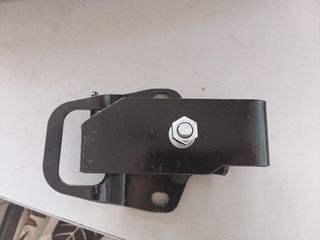 ΒΑΣΗ ΜΗΧΑΝΗΣ ISUZU CAMPO 4WD ΔΕΞΙΑ 89-03    8-94482-405-0