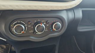 Renault Twingo 2015-thumb-15