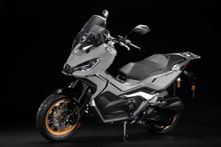 Keeway XDV 125 EVO 2026 E5+ L/C ABS TFT  ΜΕ ΣΧΑΡΑ Διαθέσιμο-thumb-2