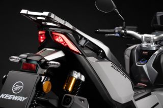 Keeway XDV 125 EVO 2026 E5+ L/C ABS TFT  ΜΕ ΣΧΑΡΑ Διαθέσιμο-thumb-6