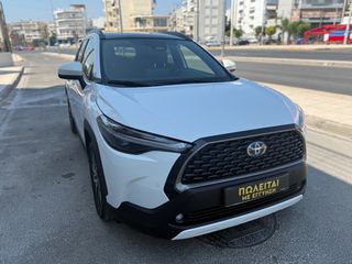 Toyota Corolla Cross 2024 Hybrid 1.8  10.000km !!!PANORAMA