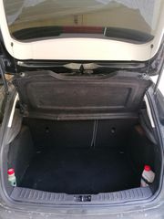 Ford Focus 2011-thumb-11