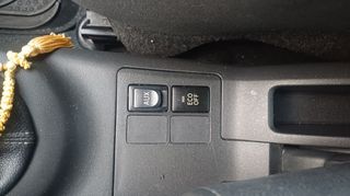Toyota Yaris 2010-thumb-7