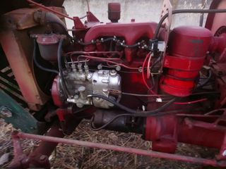 Τρακτέρ International 1980 b250