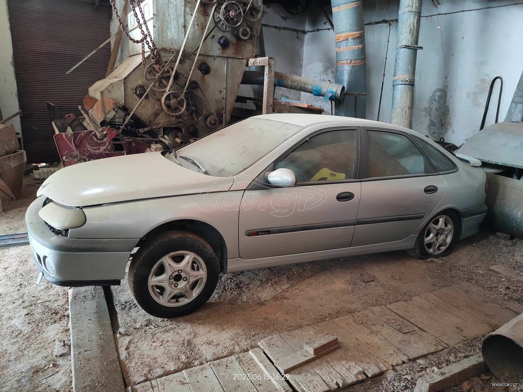 Renault Laguna 2000