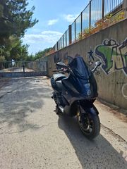 Gilera GP 800 2012-thumb-5