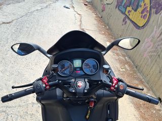 Gilera GP 800 2012-thumb-10