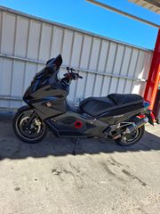 Gilera GP 800 2012-thumb-15