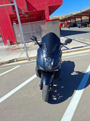 Gilera GP 800 2012-thumb-23