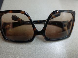 Gucci γυαλιά ηλίου σαν καινούργια