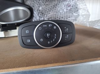 Διακόπτης Φώτων Ford Fiesta 2019