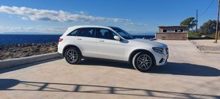 Mercedes-Benz GLC 220 2017 D 4MATIC 9G-TRONIC