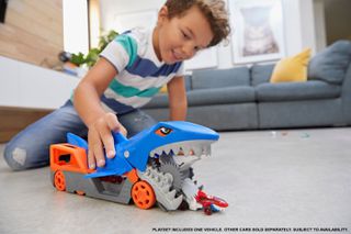 Hot Wheels - Shark Chomp Transporter (GVG36)-thumb-1