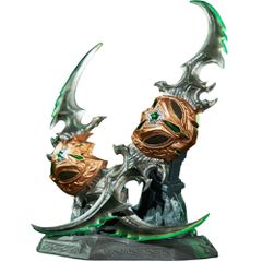 World of Warcraft 20th Anniversary Warglaives of Azzinoth Collector’s Edition Replica / Fan Shop and Merchandise