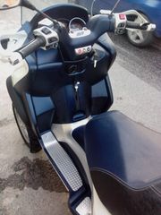 Piaggio MP3 300 LT 2010 HYBRID-thumb-7