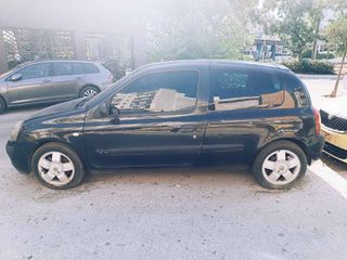 Renault Clio 2004 CLIO 1.4 16V