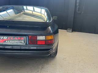 Porsche 944 1988 944-thumb-15
