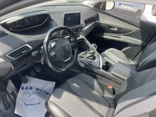 Peugeot 3008 2019 1.2 PURETECH 130 ALLURE-thumb-5
