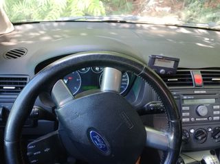 Ford C-Max 2003-thumb-11