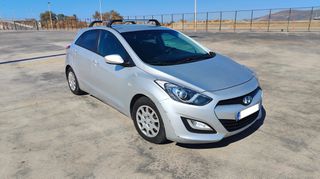 Hyundai i 30 2014 CRDI TURBO-DIESEL
