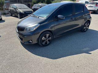 Toyota Yaris 2014-thumb-19