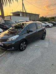 Toyota Yaris 2014-thumb-3