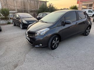 Toyota Yaris 2014-thumb-7