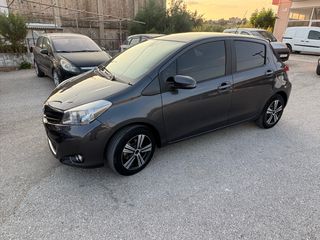 Toyota Yaris 2014-thumb-8