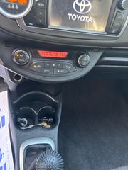 Toyota Yaris 2014-thumb-10