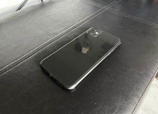 Iphone 11 Black 64gb μεταχειρισμένο-thumb-1
