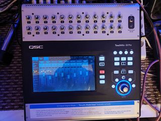 Qsc touchmix 30 pro-thumb-3