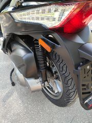 Kymco People GT 300i 2020-thumb-15