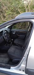 Dacia Duster 2011-thumb-3