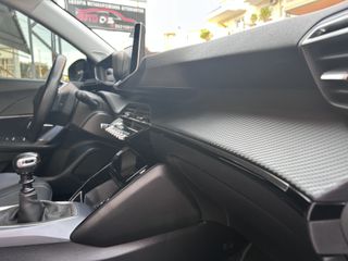 Peugeot 2008 2020 1.2 PT | 131Hp | Allure S-thumb-19