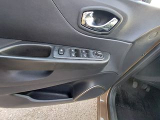 Renault Captur 2017 ENERGY DCI 90 EXPERIENCE-thumb-17