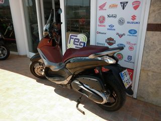 Piaggio Beverly 350 2016 ABS-ASR-thumb-3