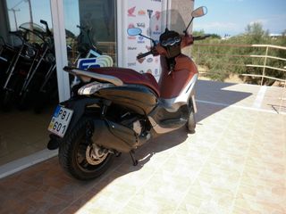Piaggio Beverly 350 2016 ABS-ASR-thumb-8