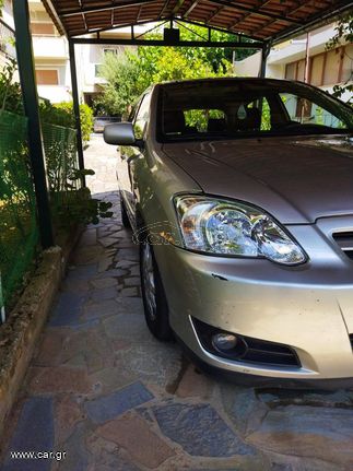Toyota Corolla 2005-thumb-5