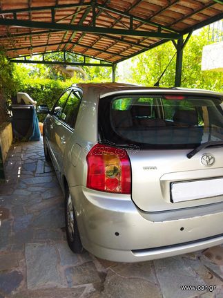 Toyota Corolla 2005-thumb-8