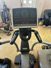 TECHNOGYM EXCITE 700-thumb-1